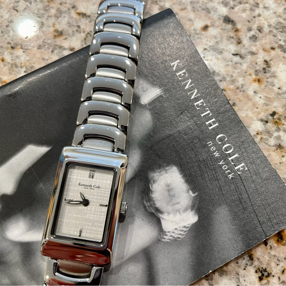 Kenneth Cole Watch - Picture 3 of 6